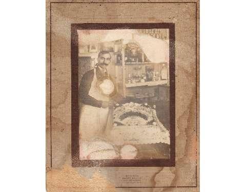 Ernesto Pesce al lavoro