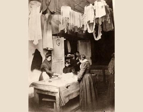 Reparto stiro fine Ottocento