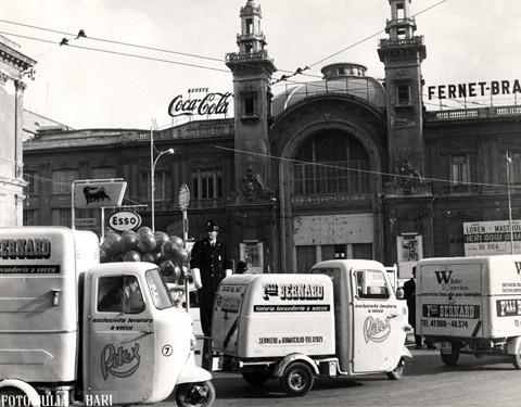 Bari: epifania in piazza (1950)