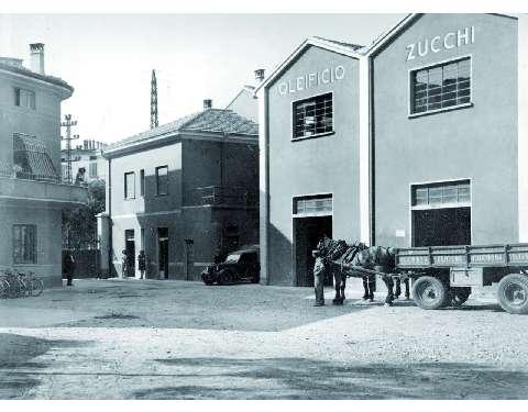 Panoramica della ditta, anni quaranta