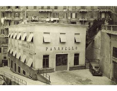 Lo stabilimento di produzione in salita Santa Maria della Sanità nel 1930