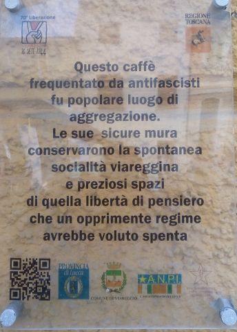 Targa ANPI rilasciata in occasione del 70° anniversario della Liberazione di Viareggio avvenuta il 16 settembre 1944