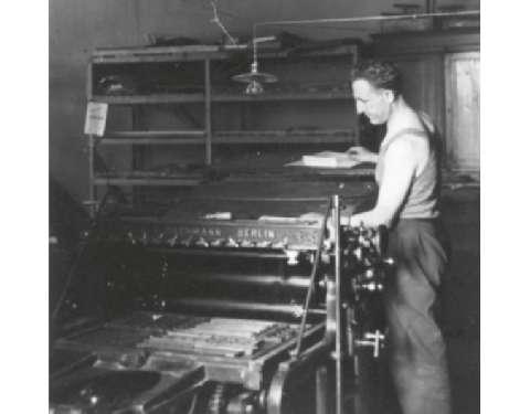 Macchina da stampa piano-cilindrica