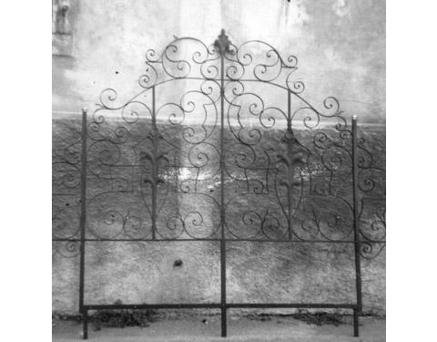 Cancellata in ferro forgiato a mano: alcuni di questi manufatti pregiati sono stati inviati in America (1910)