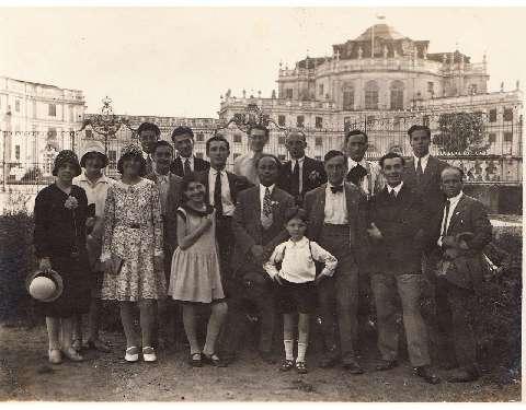 Gita aziendale alla palazzina Stupinigi, anni trenta