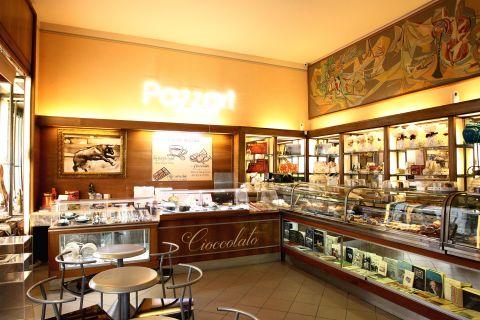 L'interno del locale oggi