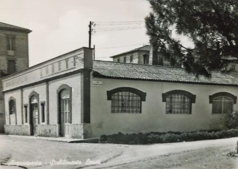 Il biscottificio in una cartolina degli anni Cinquanta