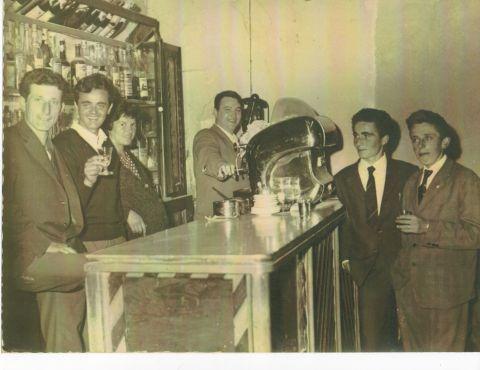 L'interno del locale, 1962