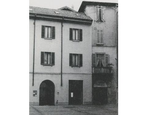 L'edificio della prima sede in piazza delle oche (foto attuale)