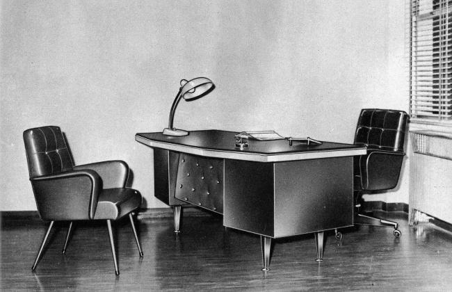 Scrivania per l'ufficio direzionale di Carlo Gionchetti, 1957