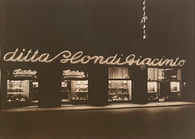 L'esercizio commerciale ristrutturato, 1946