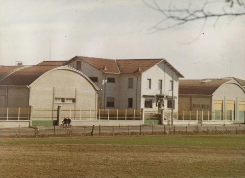 Lo stabilimento, 1971 