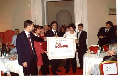 I festeggiamenti per il novantesimo anniversario dell'impresa, 2001
