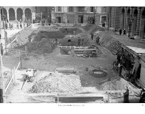 Costruzione di rifugi antiaerei, 1943