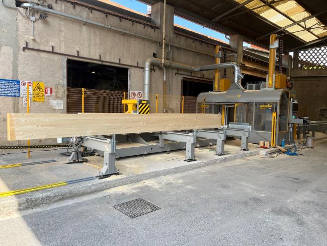Il centro di lavoro a controllo numerico CNC