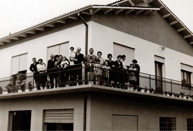 La numerosa famiglia Ferraretto negli anni Sessanta