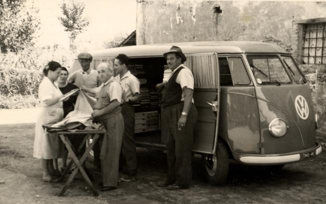 Vendita ambulante tessuti (anni cinquanta)