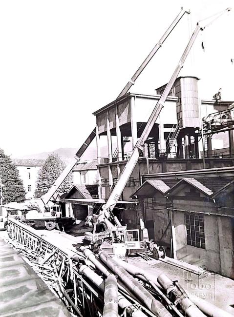Montaggio di impianto industriale, anni Sessanta