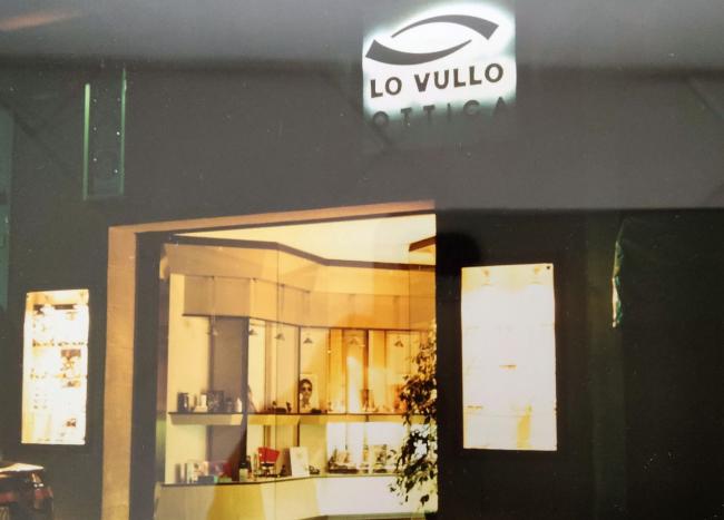 L'ingresso del negozio, 1993