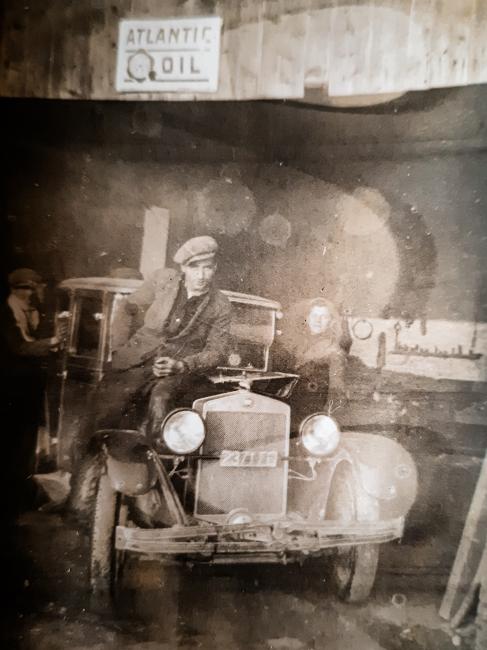 Ritiro di un automezzo riparato, anni Quaranta