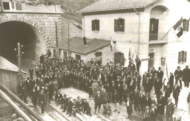 Ferrovia Vittorio V.to-Ponte nelle Alpi, Galleria di S. Croce – Imbocco Ponte nelle Alpi (Bl), anni Trenta