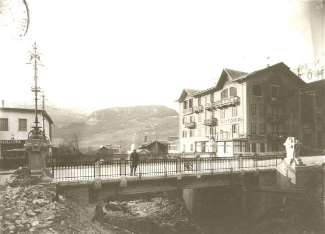 Ponte sul Bigontina a Cortina d'Ampezzo (Bl), fine anni Quaranta