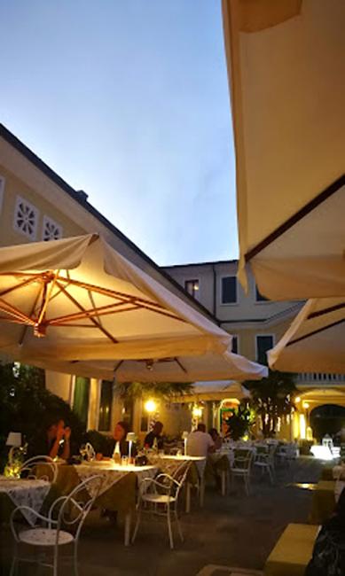ll cortile interno, oggi  
