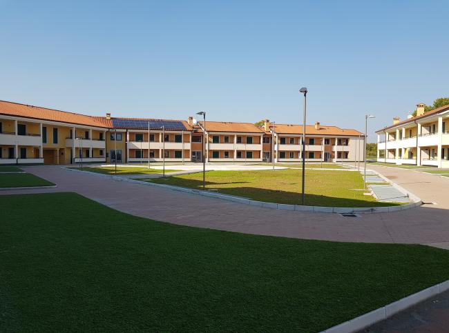 Quartiere Santa Giustina a Palmanova: il progetto ha previsto il recupero dell’intero quartiere mediante la demolizione di 9 palazzine, per complessivi 46 alloggi e successiva ricostruzione con 50 alloggi mediante il programma di riqualificazione urbana, con l’utilizzo di fonti di energia rinnovabile allo scopo di ottimizzare i consumi e ridurre i costi di gestione, 2018 
