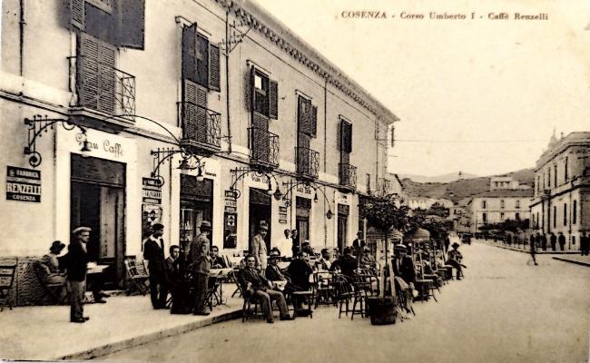 Il Caffè in una foto del 1925