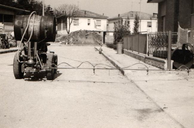 Attrezzo per diserbo erbe infestanti, 1969 