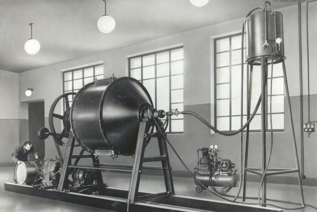 Il reparto emulsionatori secco, anni Sessanta