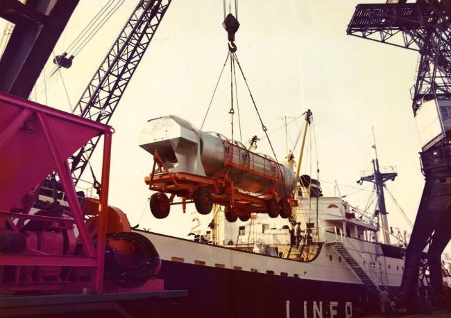 Trasporto eccezionale e imbarco per la centrale nucleare di Embalse, provincia di Córdoba, Argentina, 1970