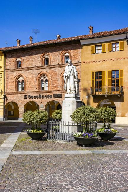 La facciata della sede di Benebanca oggi: testimonianza di tradizione e trasformazione al servizio del territorio