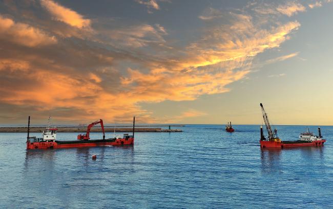 Escavazione e approfondimento dei fondali al Porto di Ortona, giugno 2024