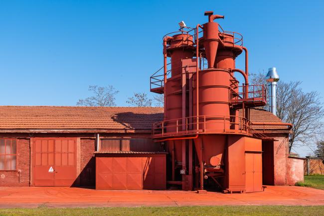 Il mescolatore dove vengono realizzare le miscele degli ossidi di ferro, 2025