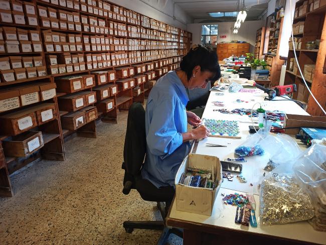 ...e il reparto confezione, oggi